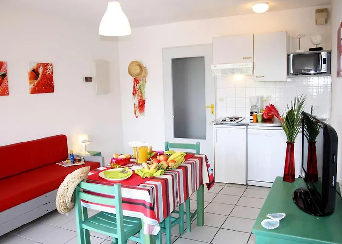 Lagrange Grand Bleu Vacances - Residence Les Pierres De Jade